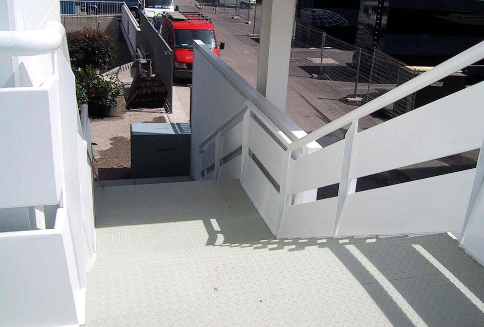Conjunto estructura y escalera 5